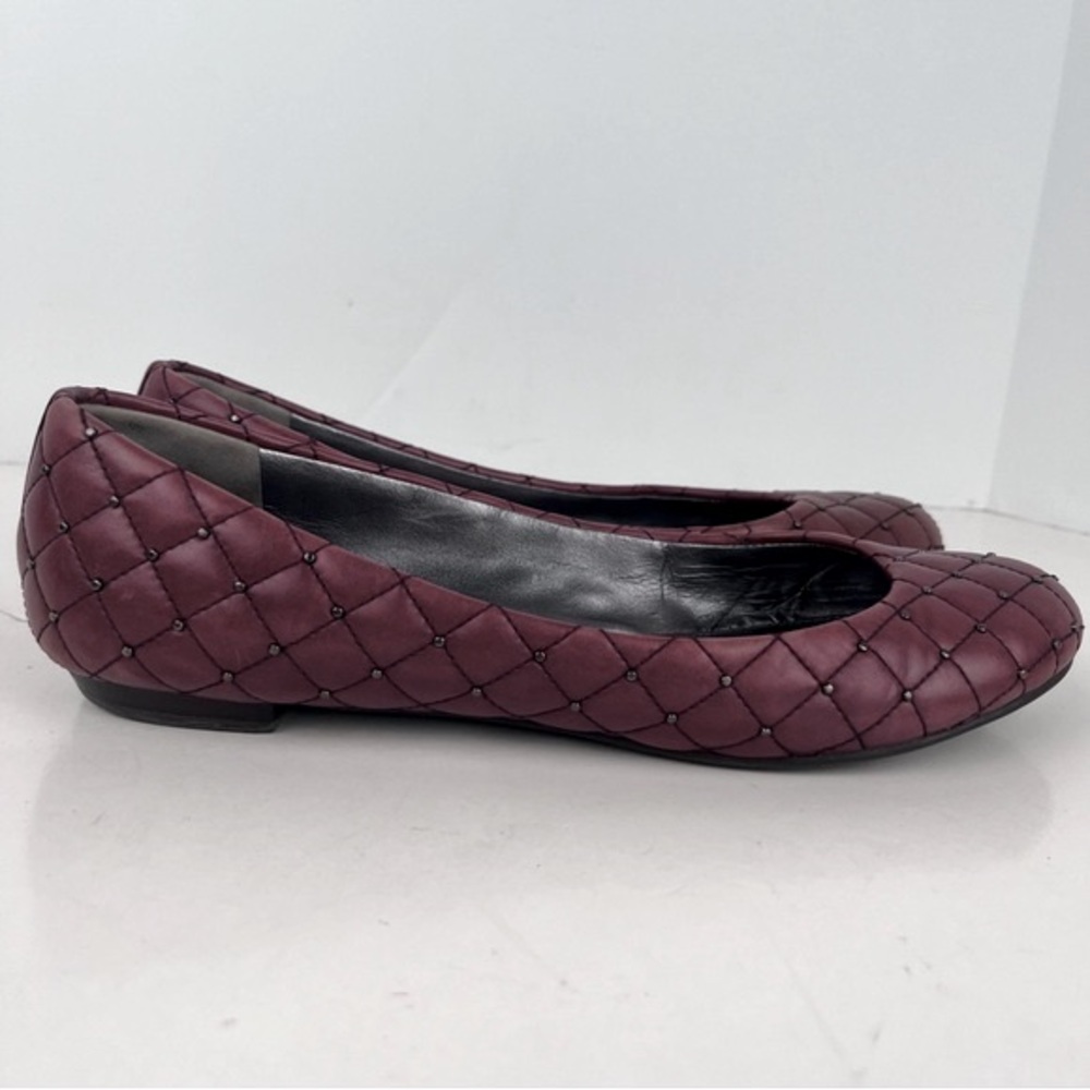 Via Spiga Shoes Ballet Flats Size 8.5 Burgundy Red Quilted Silver Grommets - Picture 7 of 16
